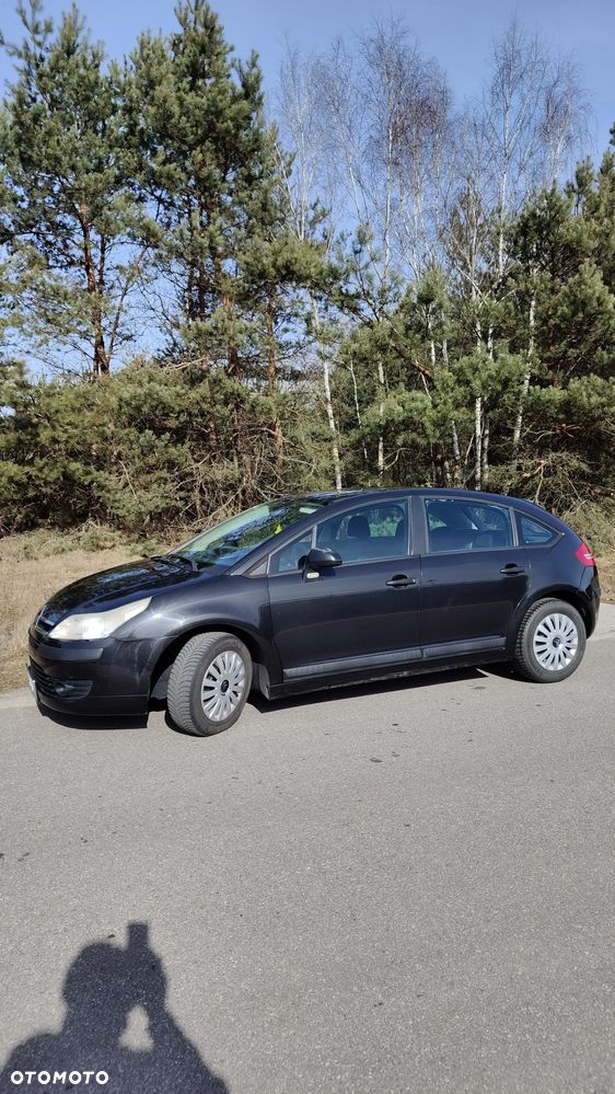 Citroën C4 1.4 16V X - 5