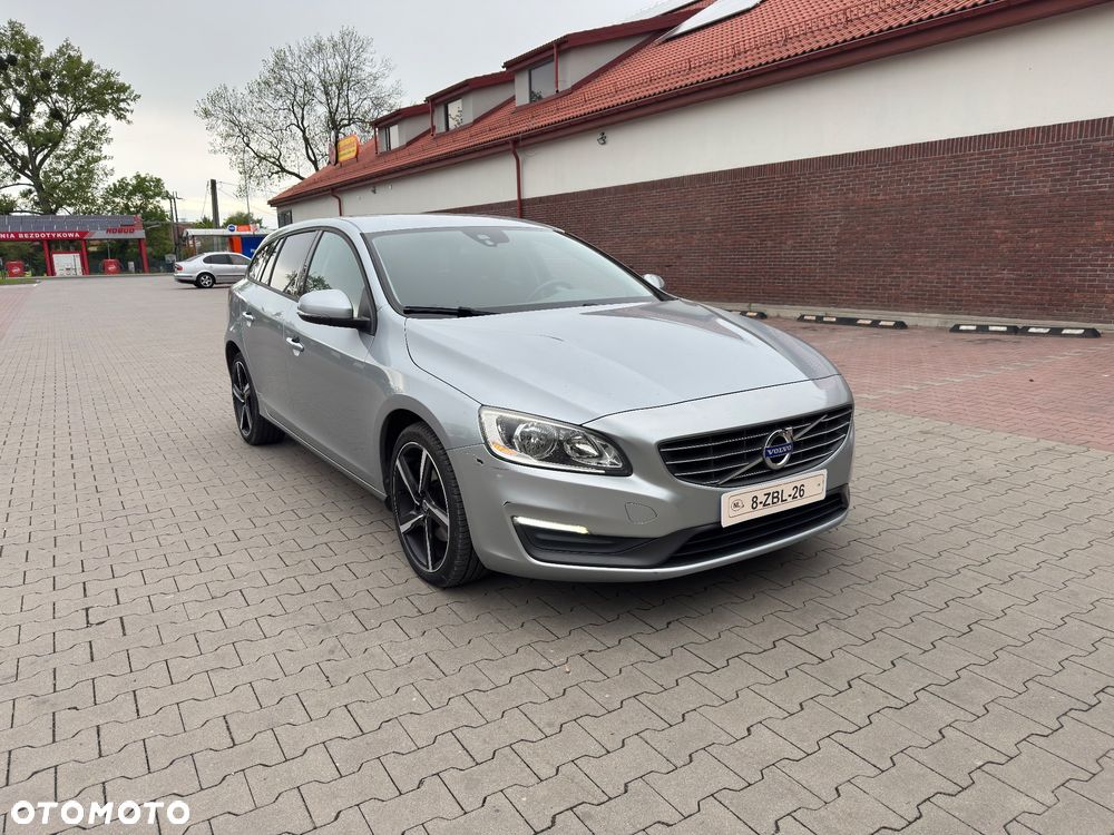 Volvo V60 D4 Kinetic - 13