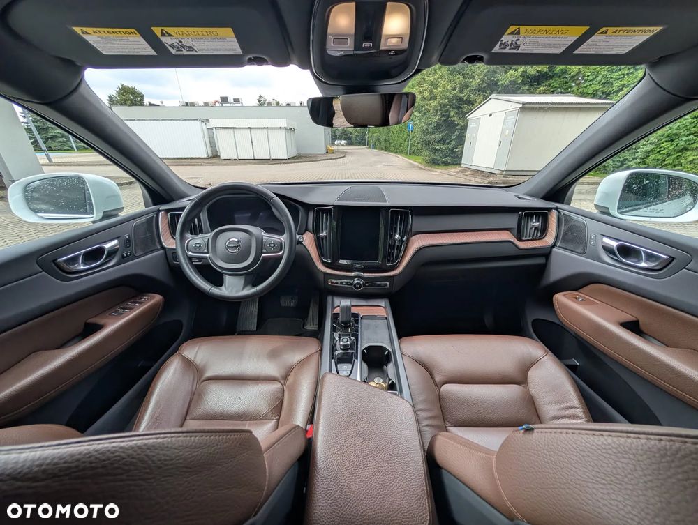 Volvo XC 60 B6 B AWD Momentum Pro - 10