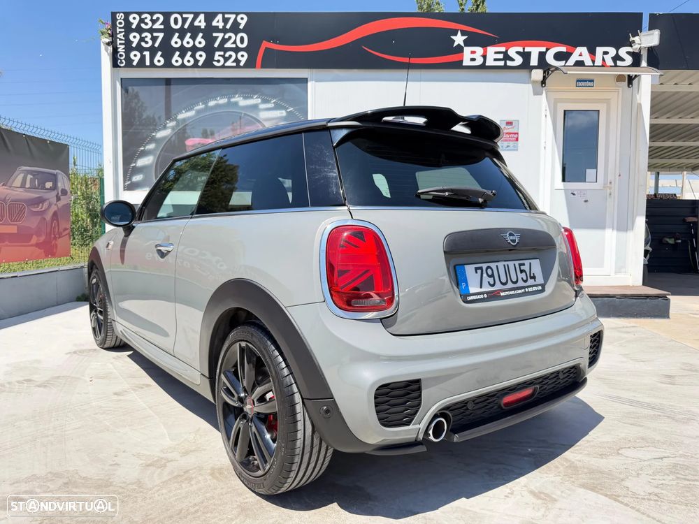 MINI 3 Portas One JCW - 10