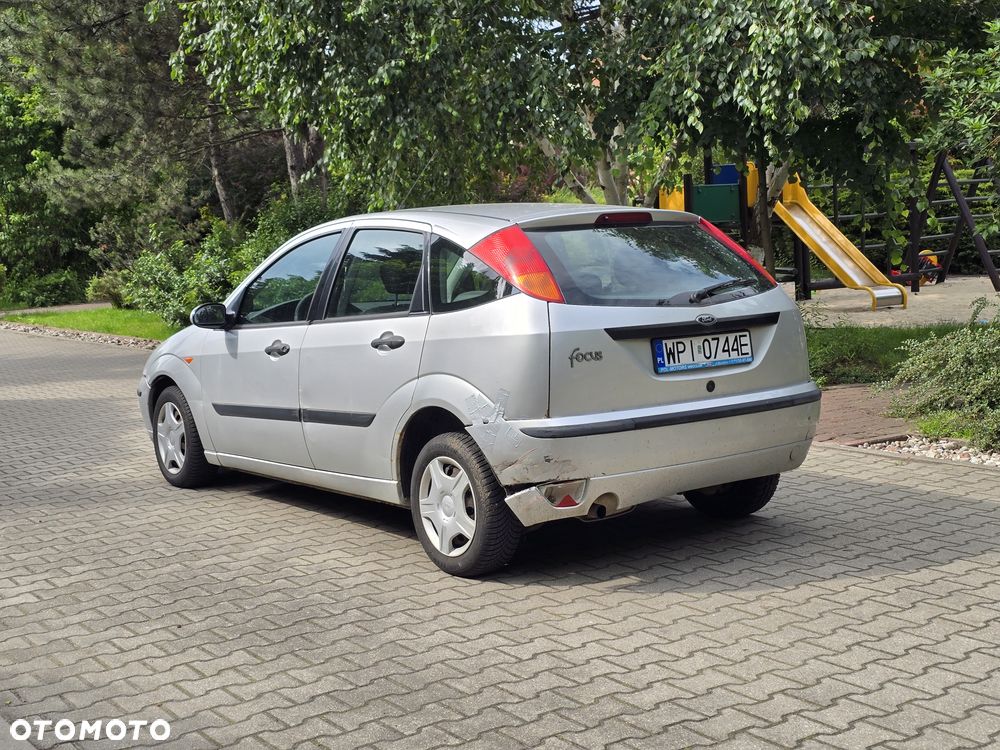 Ford Focus 1.6 Comfort - 8