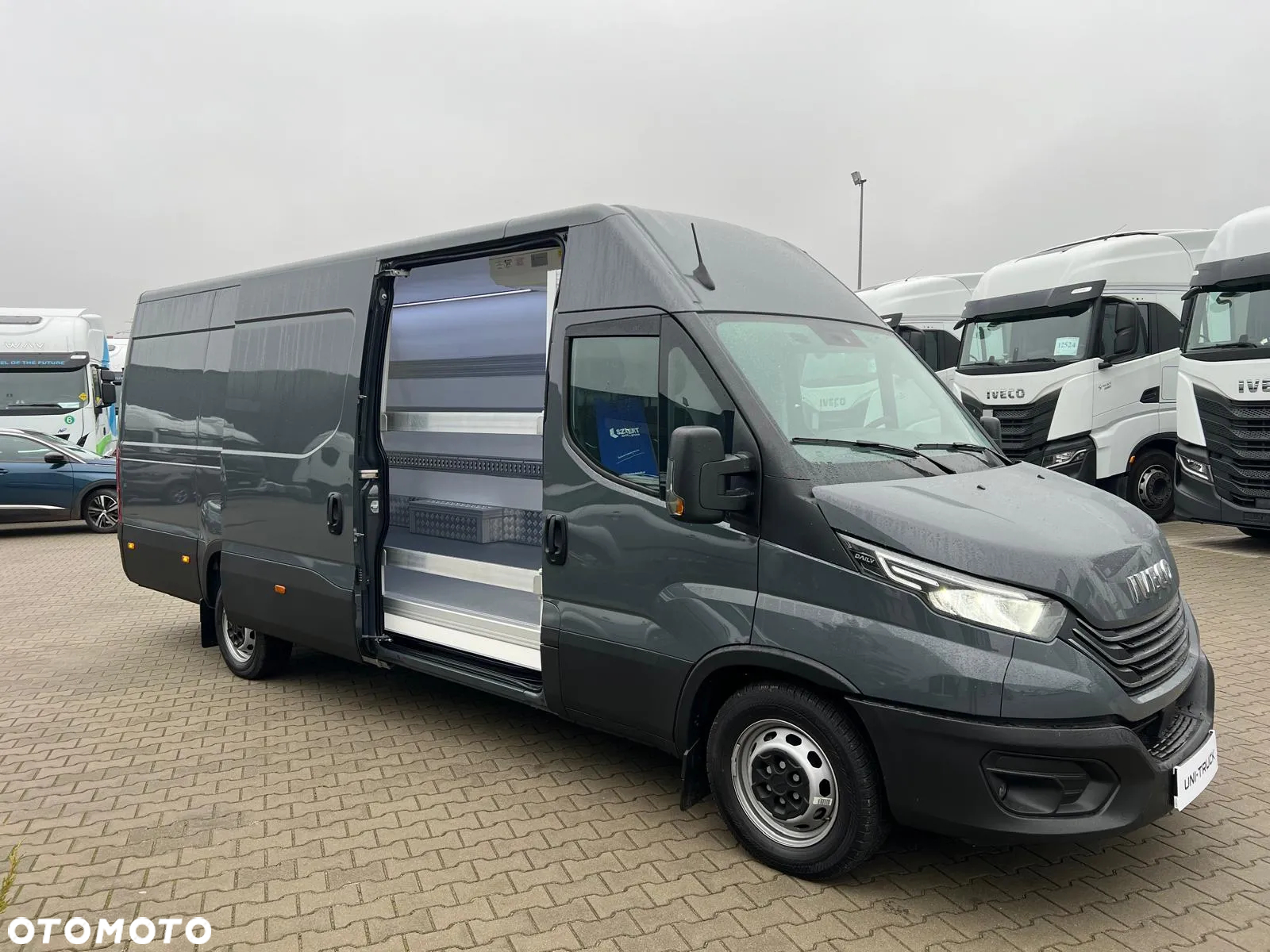 Iveco 35S18V Chłodnia Izoterma Maxi Nowy - 3