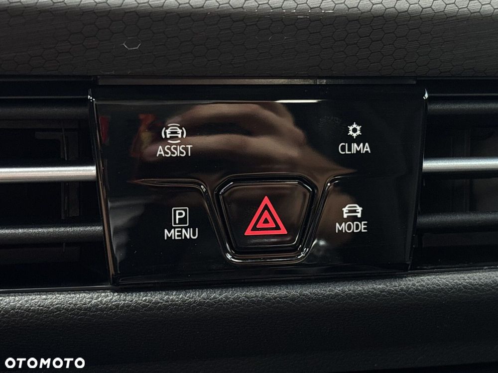 Volkswagen Golf - 22