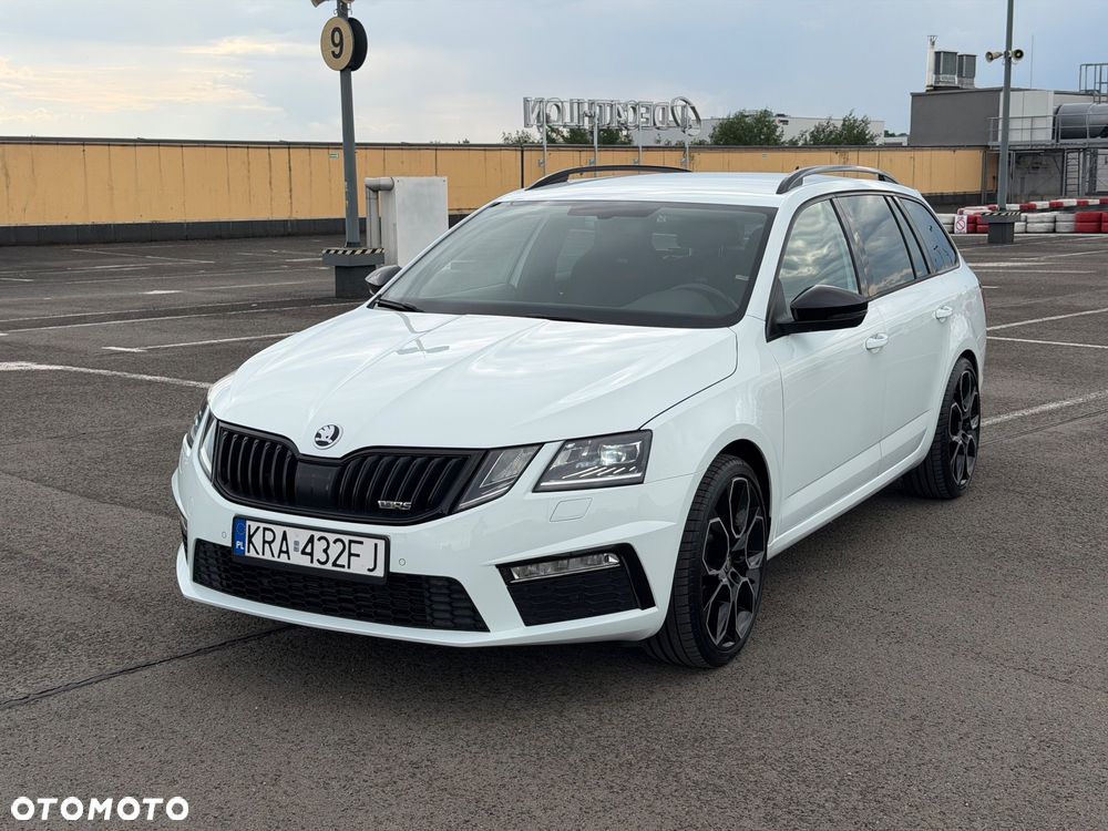Skoda Octavia 2.0 TSI RS - 28