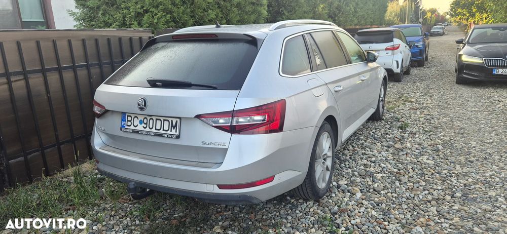 Skoda Superb 1.6 TDI DSG Ambition - 3