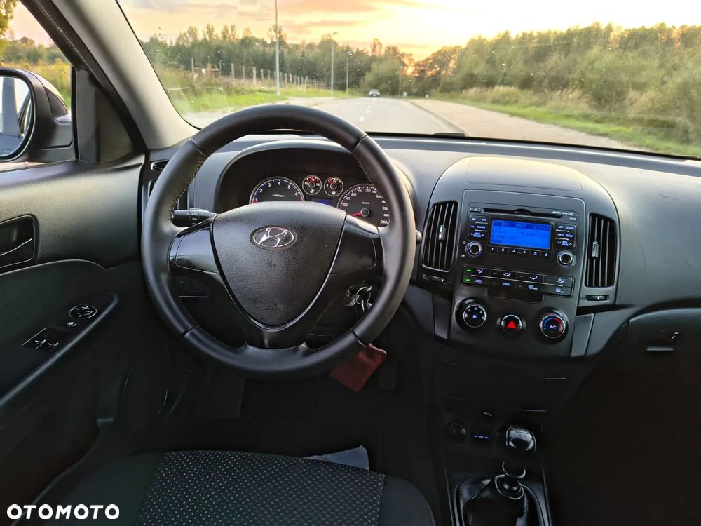 Hyundai i30 1.4 Comfort - 13