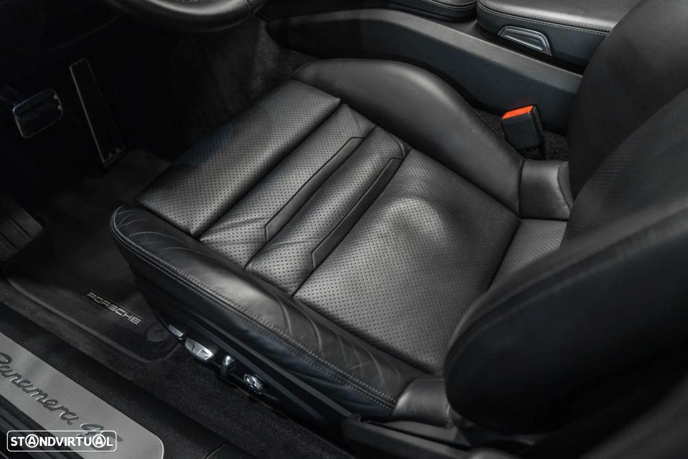 Porsche Panamera S PDK - 23