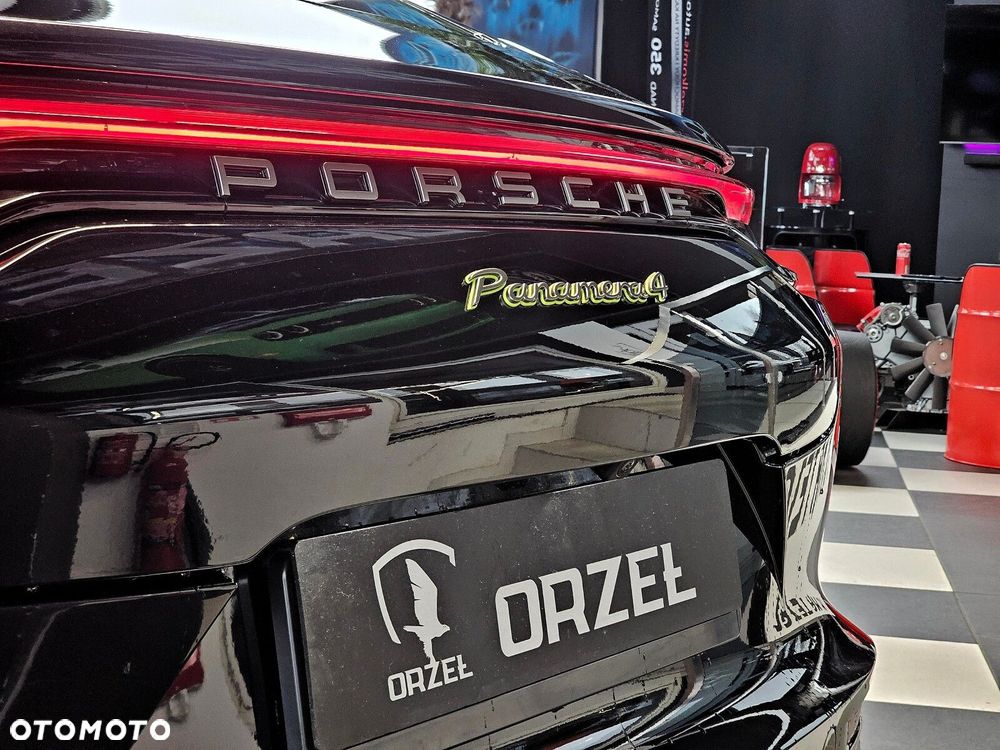 Porsche Panamera - 14