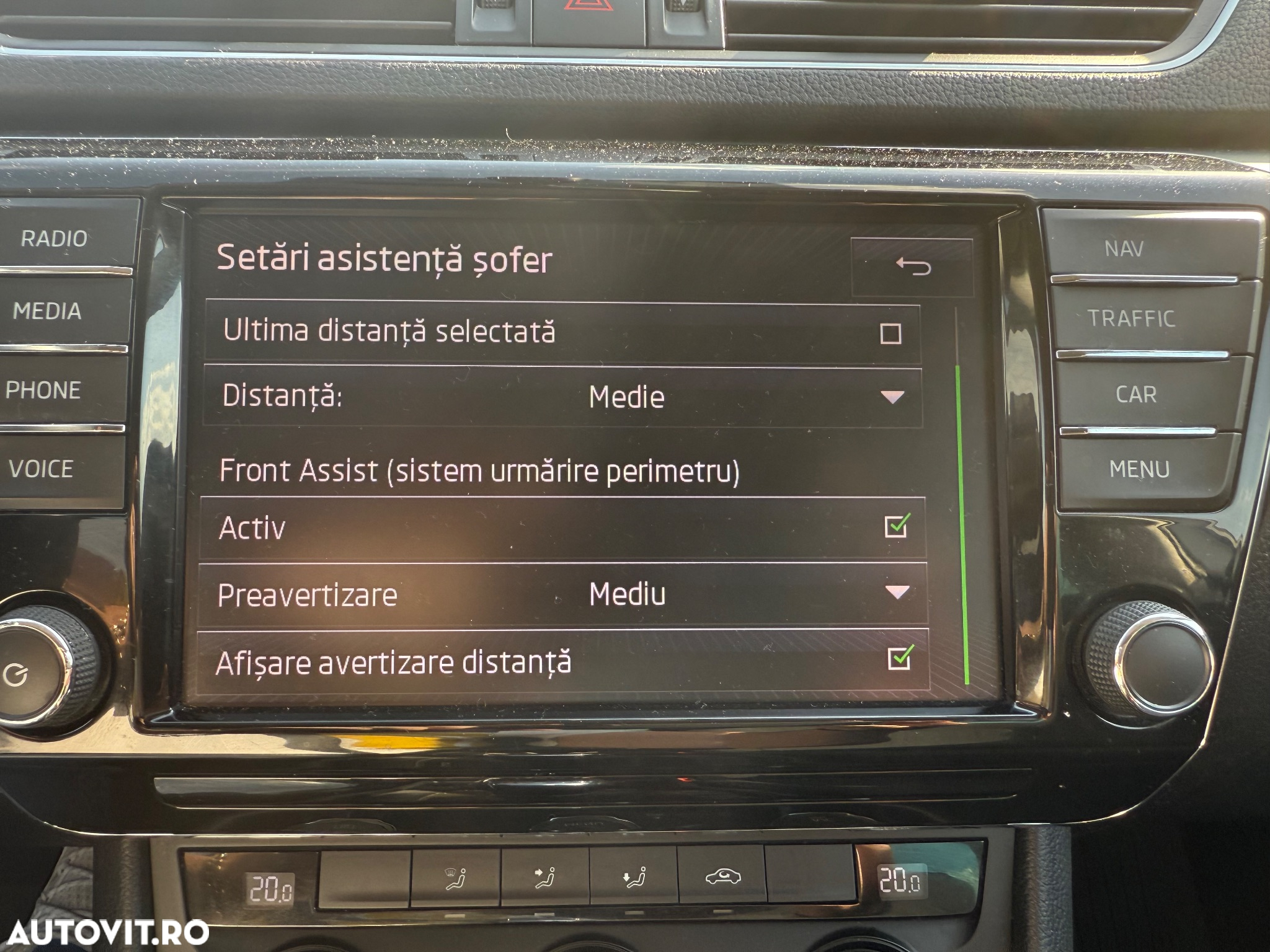 Skoda Superb 2.0 TDI DSG Sportline - 31