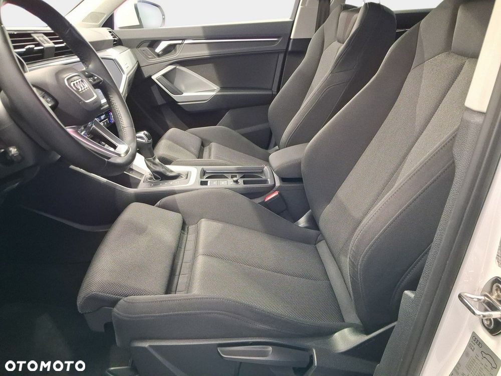 Audi Q3 Sportback - 9