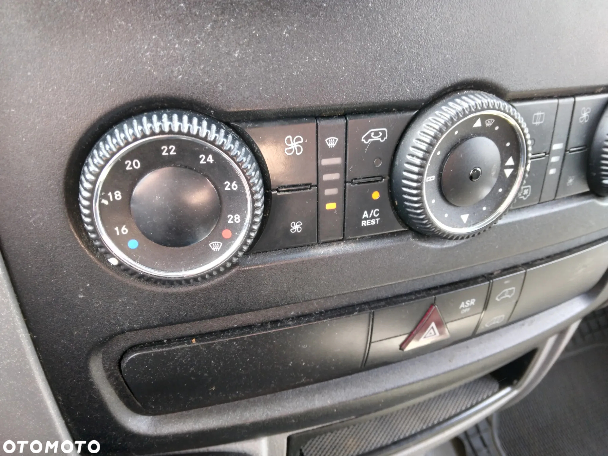 Volkswagen Crafter - 14