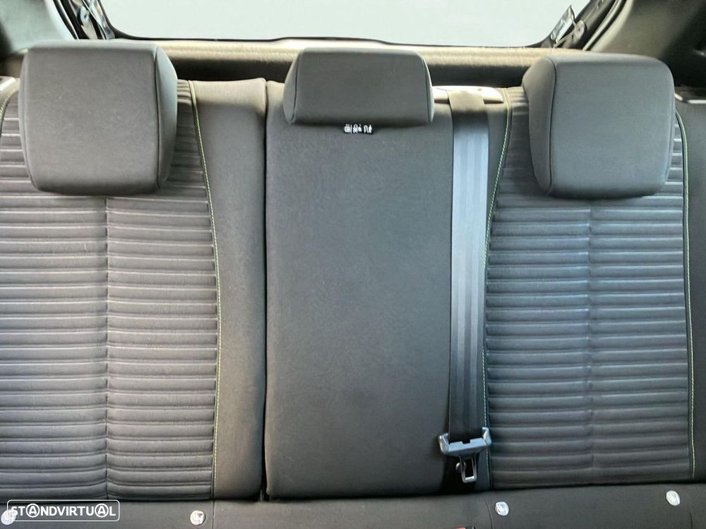 Peugeot 208 1.2 PureTech Active - 32