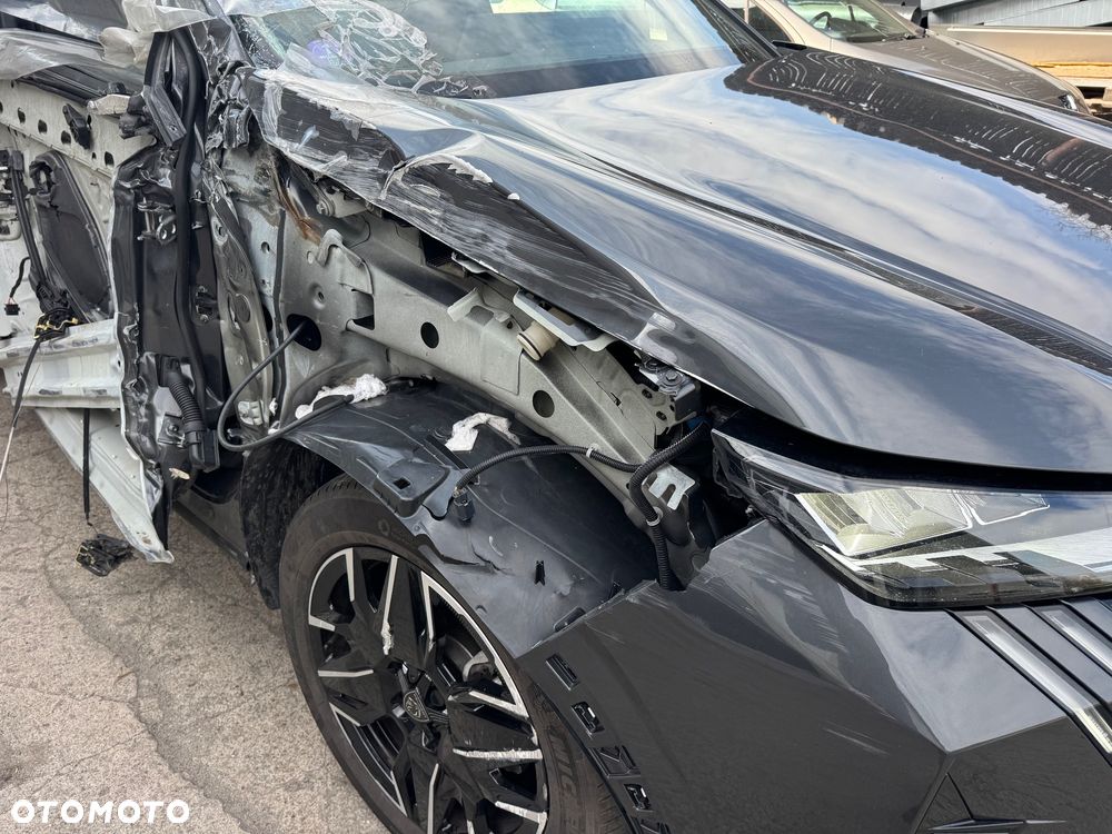 Peugeot 3008 1.2 PureTech mHEV Allure Pack S&S e-DCS6 - 20