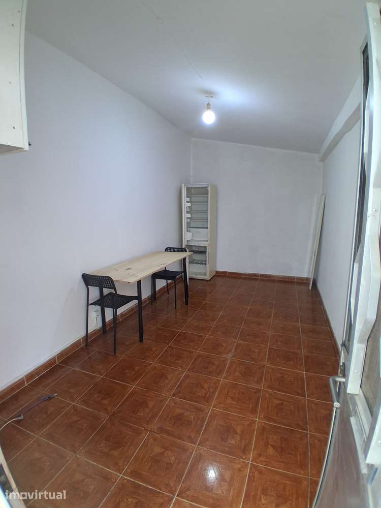 Alojamento Estúdio / T1 em vila - Grande imagem: 5/5