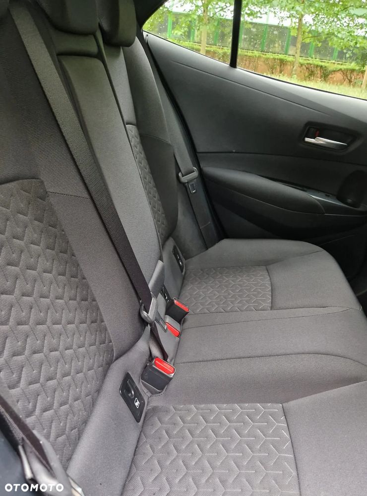 Toyota Corolla 1.8 Hybrid Comfort - 12