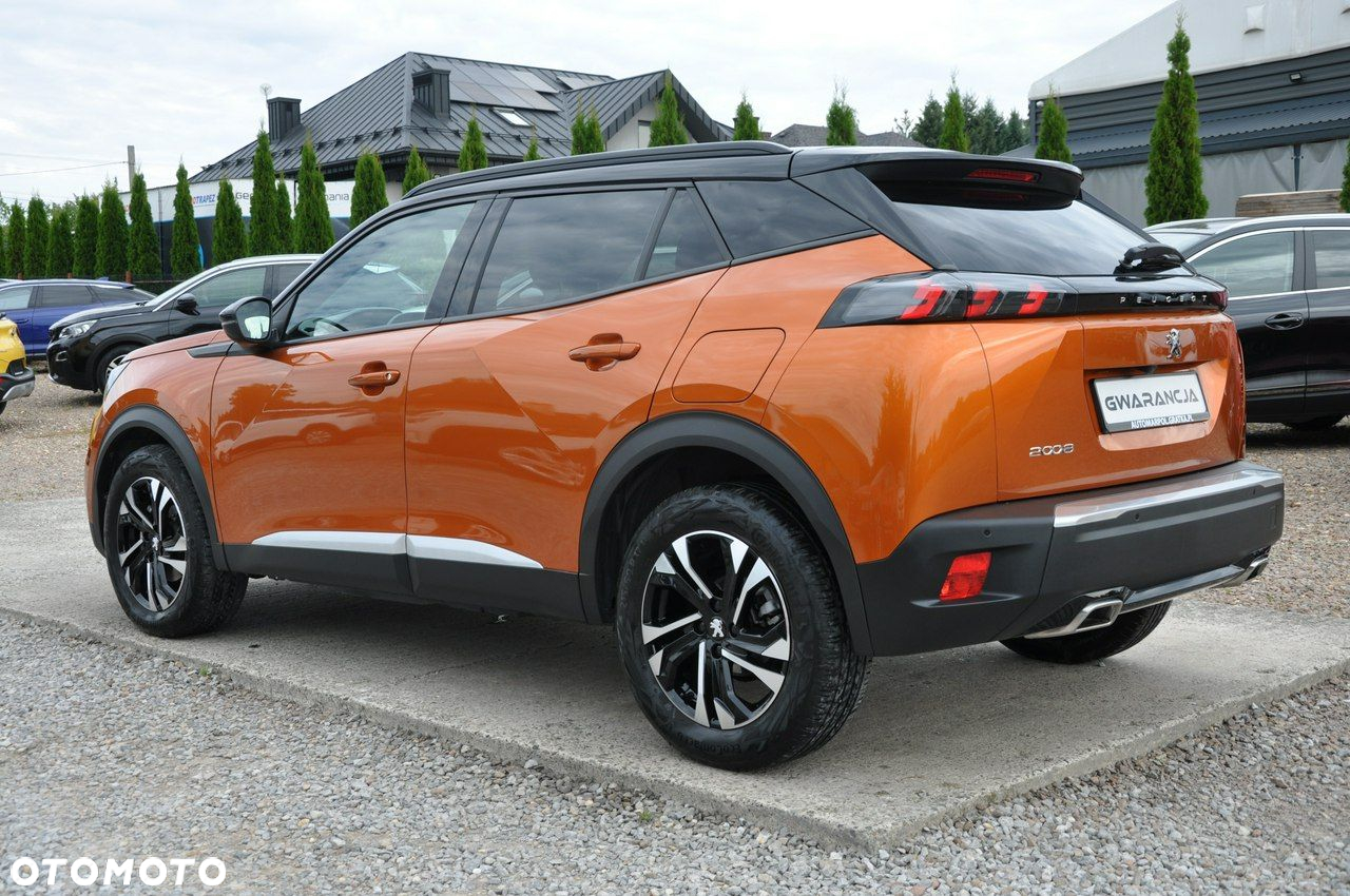 Peugeot 2008 1.2 PureTech Allure Pack S&S - 9