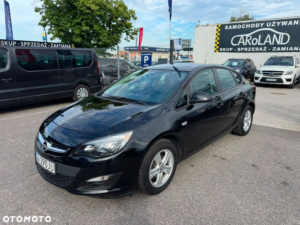 Opel Astra 1.6 Executive - 18
