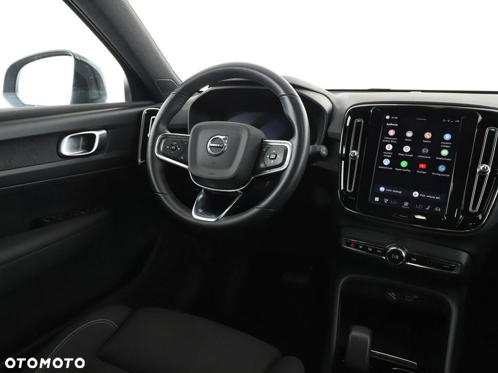 Volvo XC 40 Recharge Core - 17