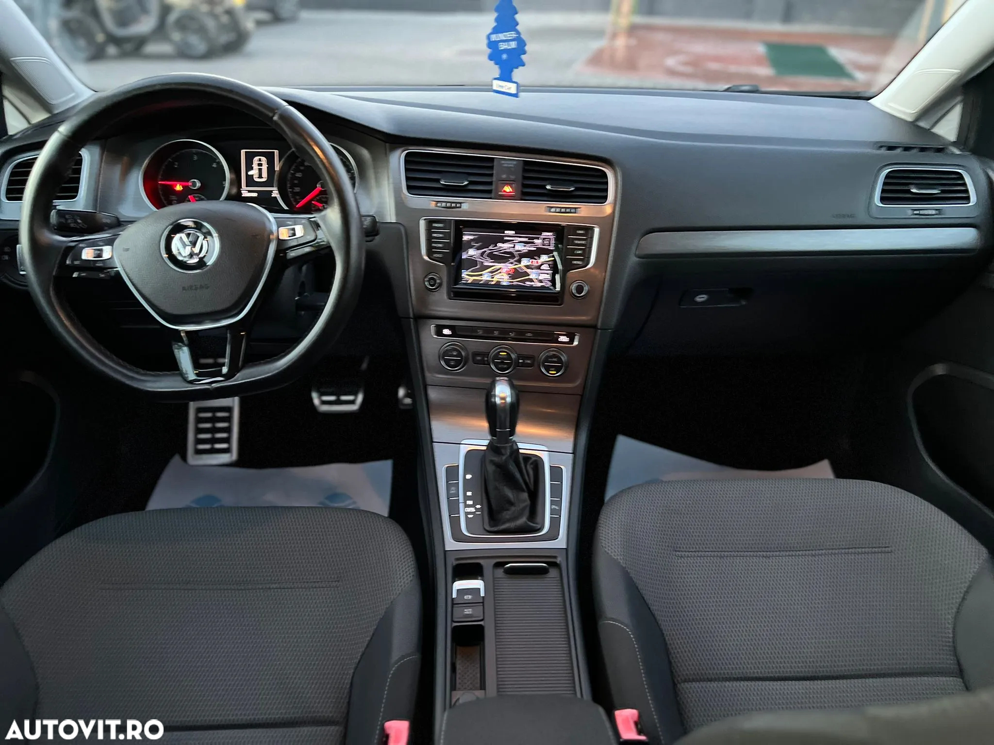 Volkswagen Golf 1.6 TDI (BlueMotion Technology) DSG Comfortline - 6