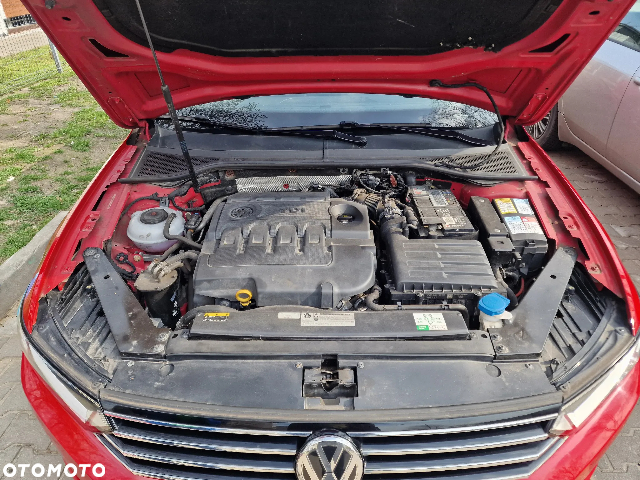 Volkswagen Passat 1.6 TDI BMT Comfortline - 10