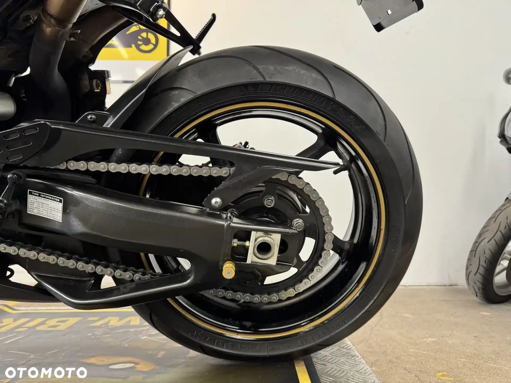 Yamaha YZF - 25