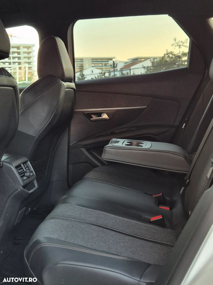 Peugeot 3008 1.2 PureTech Turbo S&S EAT6 GT-Line - 22