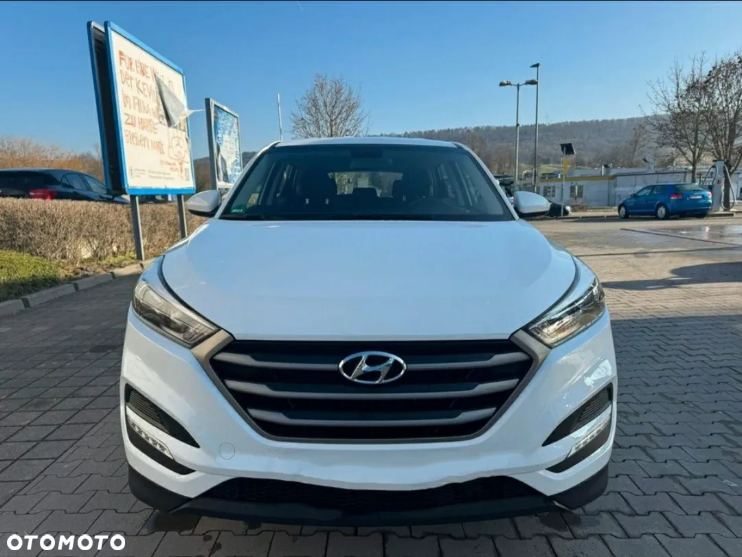 Hyundai Tucson 1.6 GDi 2WD Trend - 2