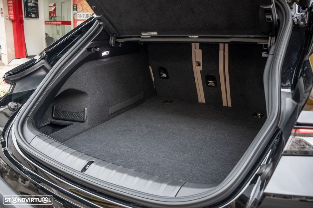 Porsche Taycan Sport Turismo Standard - 34