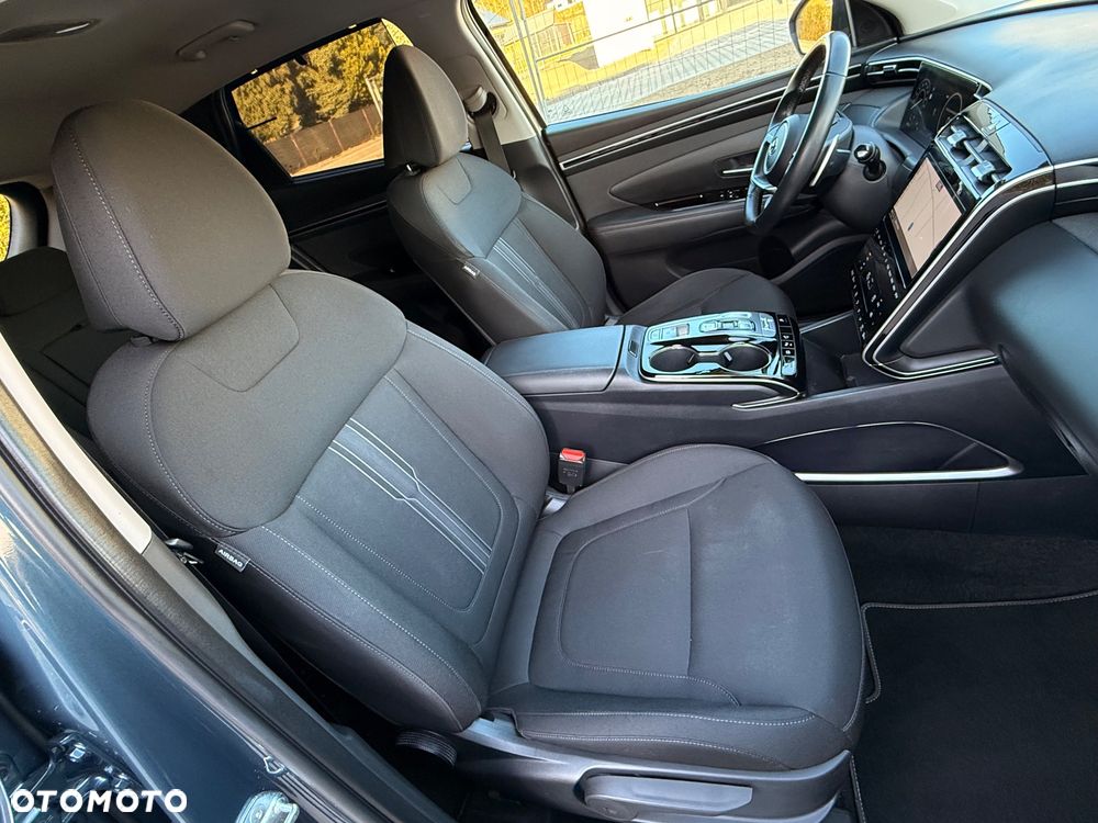 Hyundai Tucson 1.6 T-GDi HEV Executive 2WD - 25