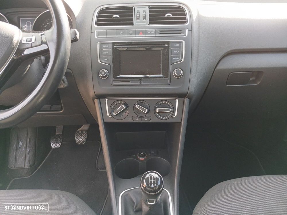 VW Polo 1.0 Trendline - 11