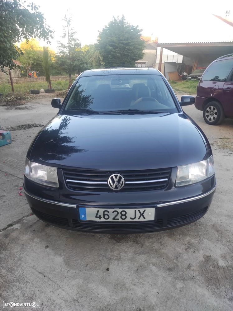VW Passat 1.9 TDi Confl. Top EC - 10