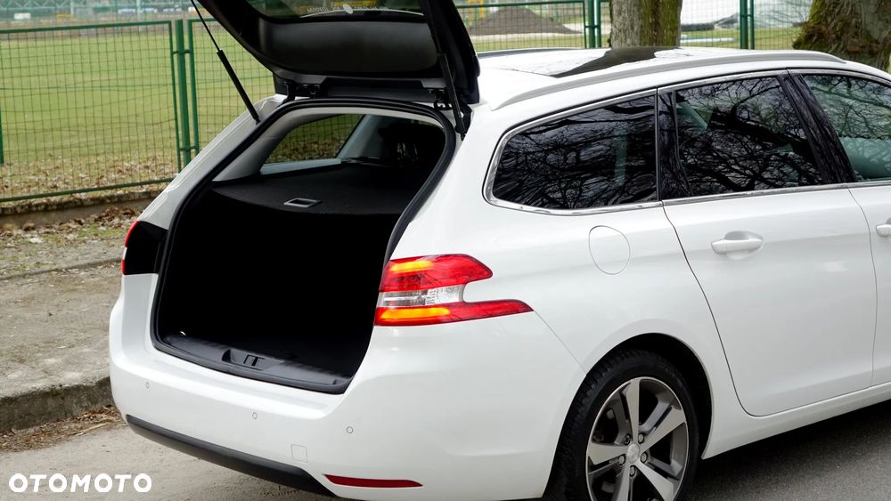 Peugeot 308 - 33