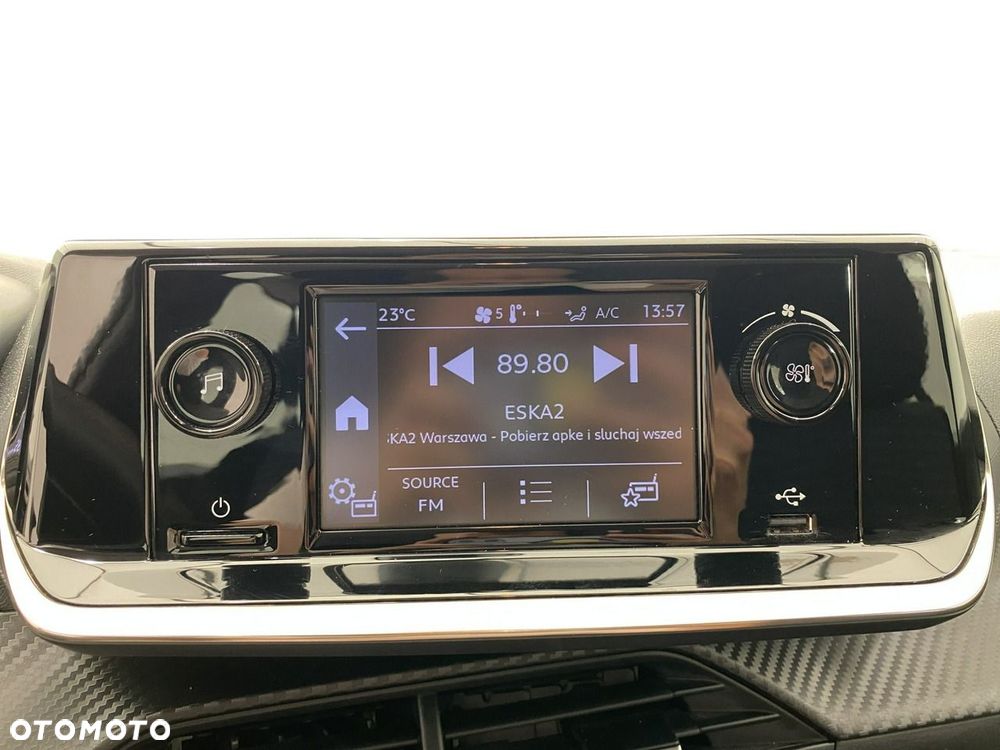 Peugeot 208 - 20