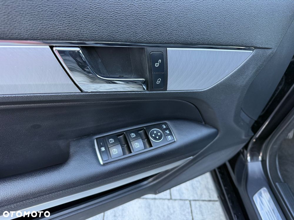 Mercedes-Benz Klasa E 220 CDI 7G-TRONIC Avantgarde - 12