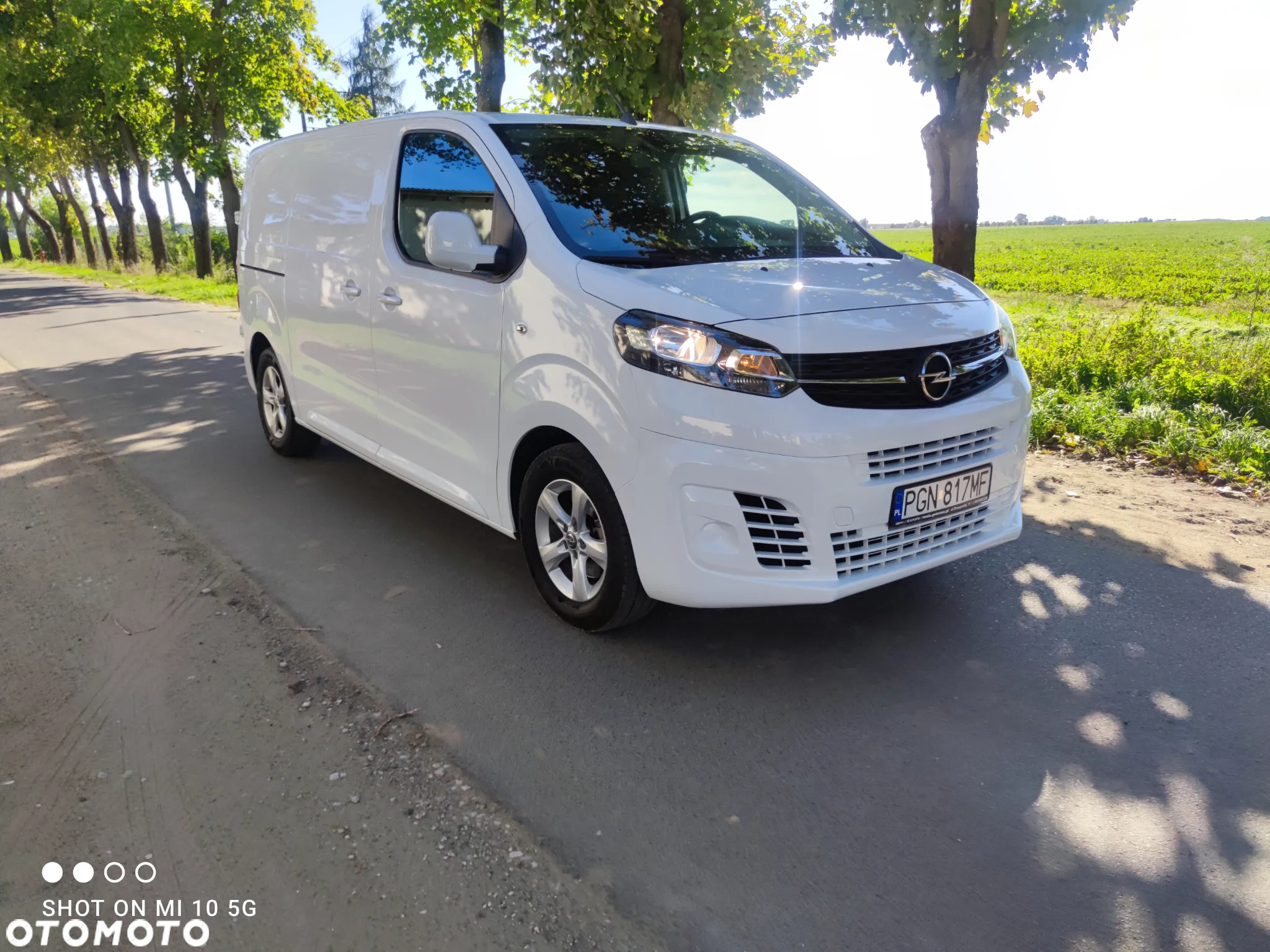 Opel Vivaro - 10