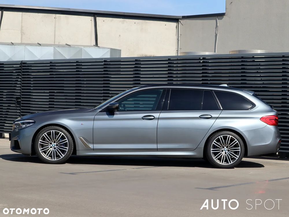 BMW Seria 5 M550d xDrive - 2