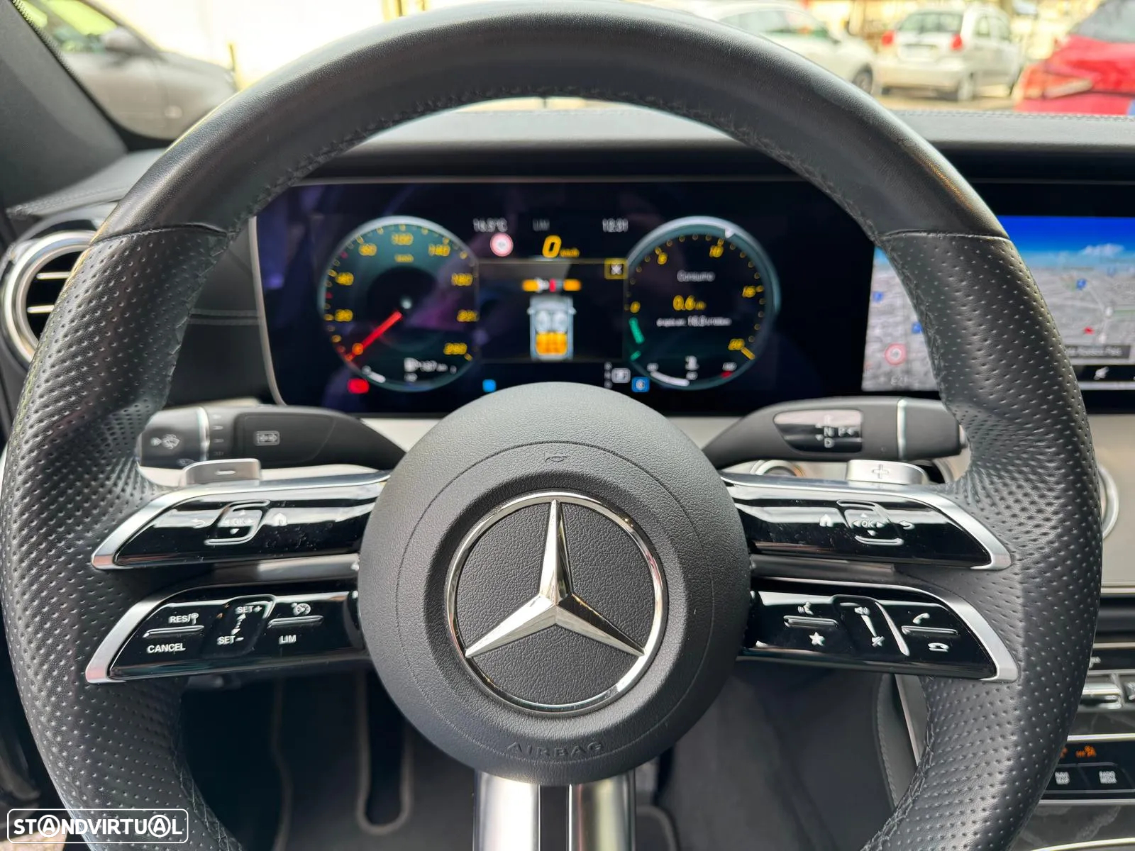 Mercedes-Benz E 220 d AMG Line - 26