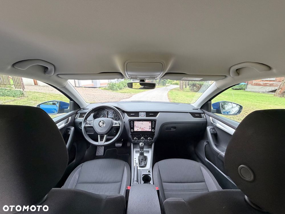 Skoda Octavia 1.6 TDI DSG Style - 19