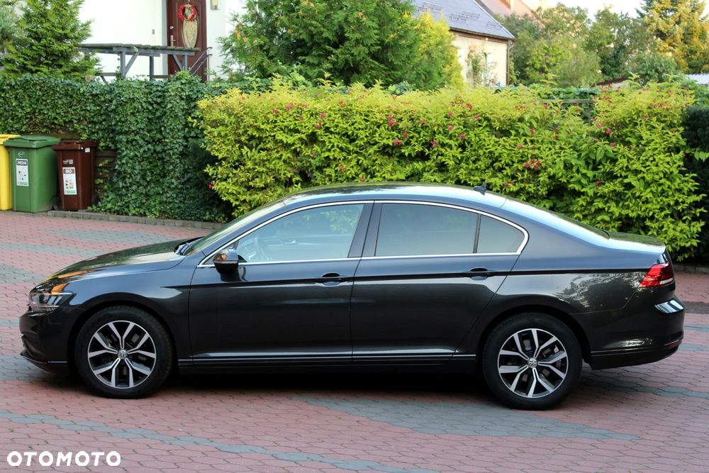 Volkswagen Passat 2.0 TDI EVO Business - 2