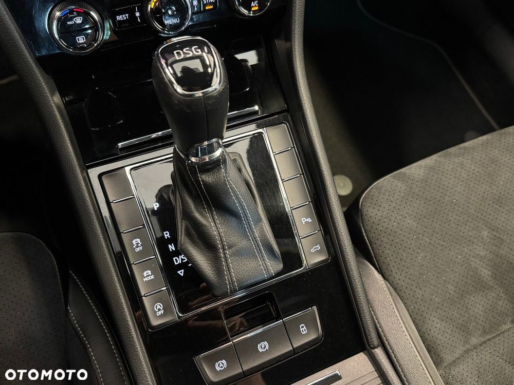 Skoda Superb 2.0 TSI Sportline DSG - 24