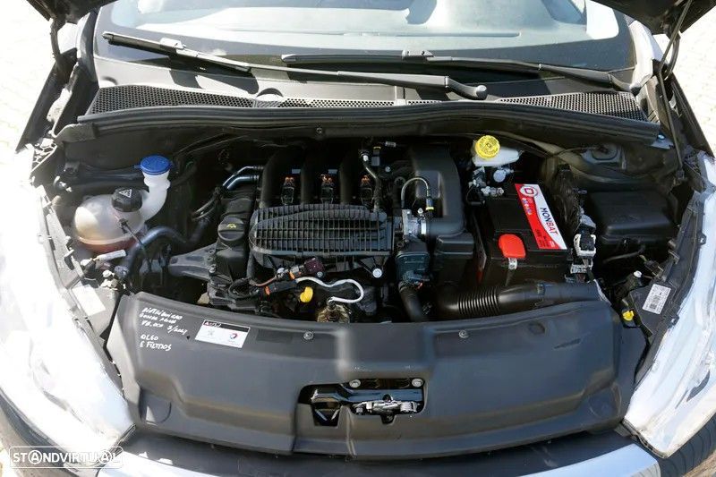 Peugeot 208 1.2 PureTech Style - 18