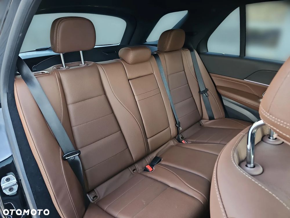 Mercedes-Benz GLE 300 d 4Matic 9G-TRONIC AMG Line Advanced Plus - 12