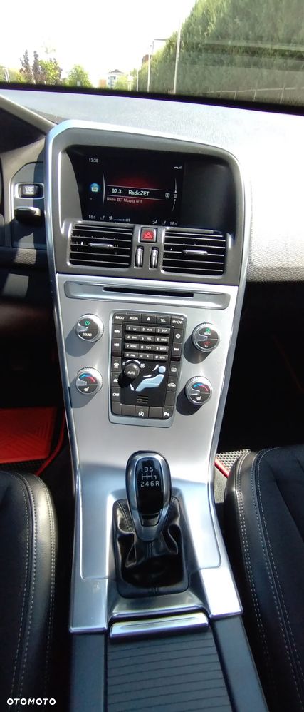 Volvo XC 60 D3 Momentum - 9