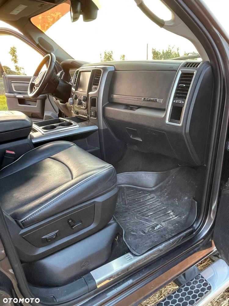 Dodge RAM 1500 5.7 4x4 - 16