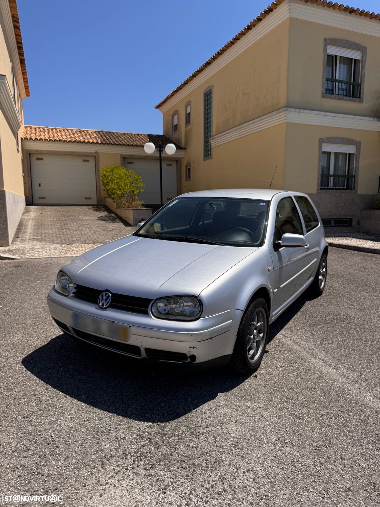 VW Golf 1.9 TDi 25 Anos - 1