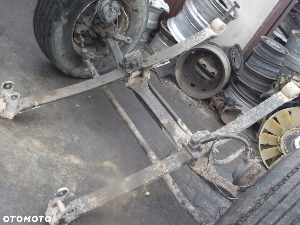 ACTROS MP4 RESOR - 2