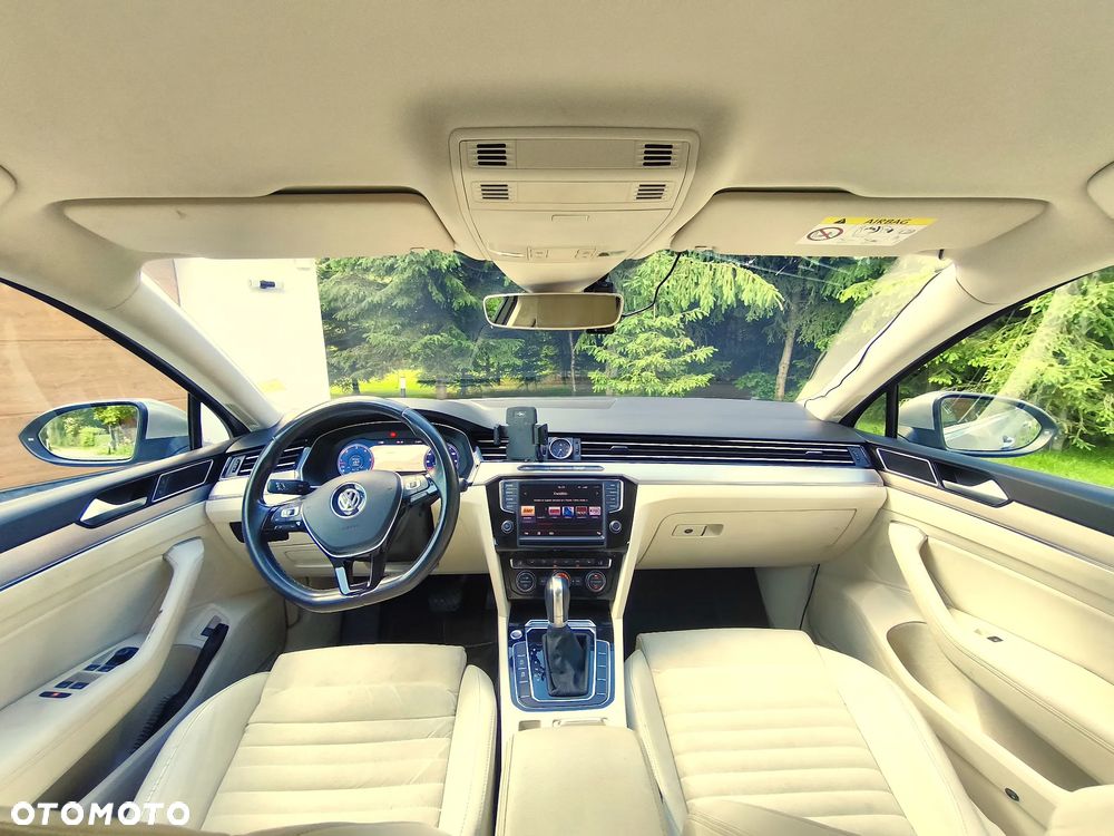 Volkswagen Passat 2.0 TDI BMT Highline DSG - 17