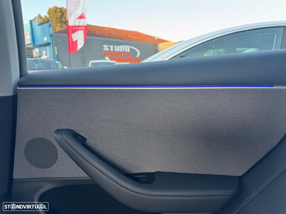 Tesla Model 3 Long Range Tração Traseira - 11