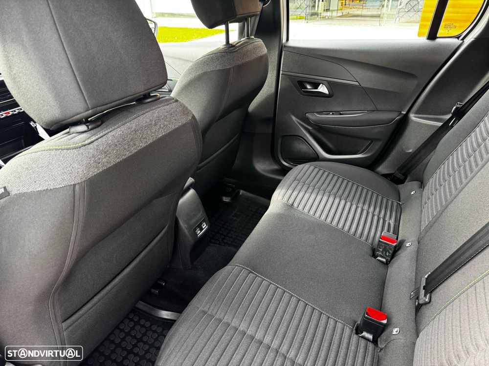 Peugeot e-208 Active - 19