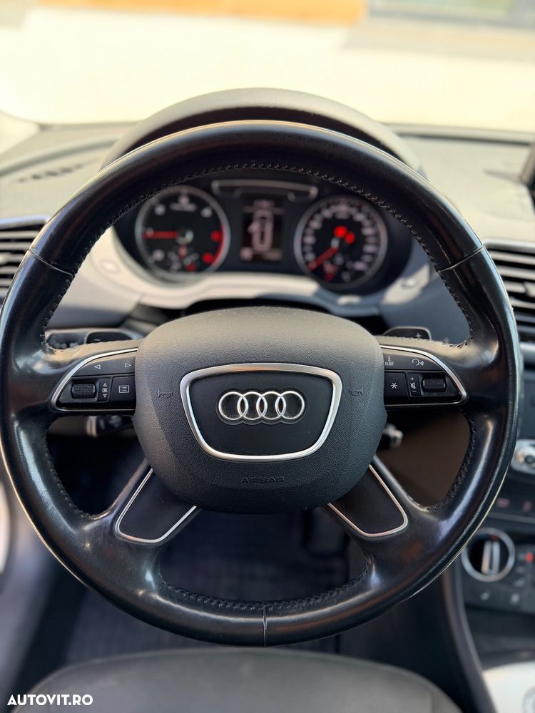 Audi Q3 2.0 TDI Quattro Stronic Design - 7